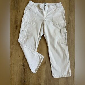 Hollister utility dad pants off white 17 short